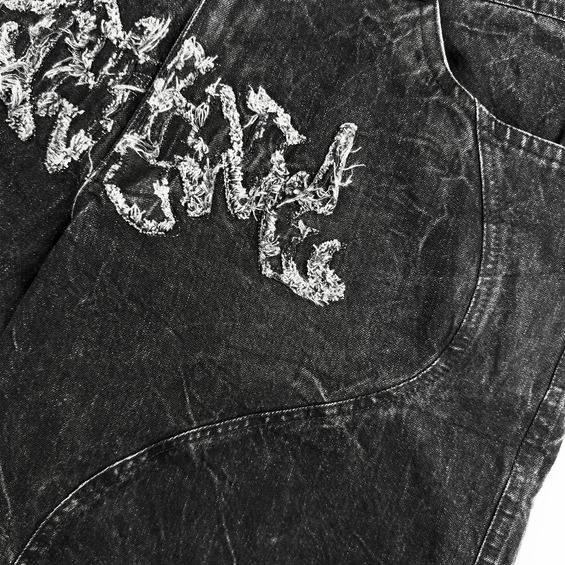 WASHED STITCHED DENIM SHORTS